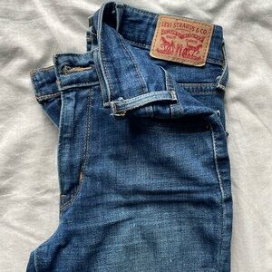 Dark Blue Levi Skinny Jeans High Rise